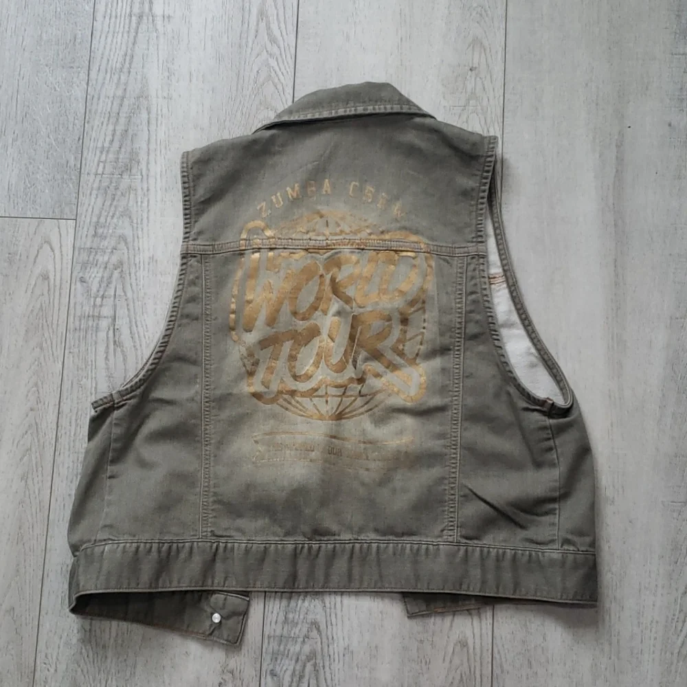 Zumba vest - Picture 4 of 4